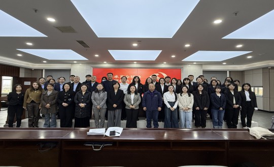 2024年10月18日，集团党委联合长发担保党支部加入了由向阳区党群服务中心开展的“传承革命精神 赓续红色血脉”公益党课_副本.jpg